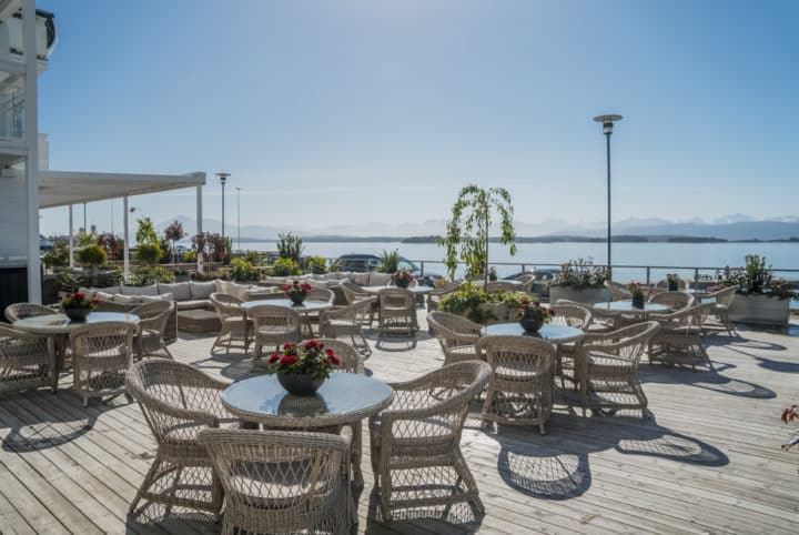 Uteserveringen ved Molde Fjordhotell